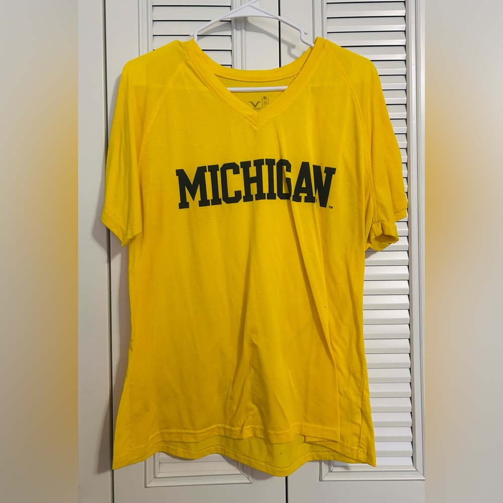 Women’s Valiant Michigan 100% Polyester Bright Yellow T-Shirt Size XL